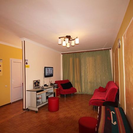 Center Hostel And Tours Γιερεβάν Εξωτερικό φωτογραφία