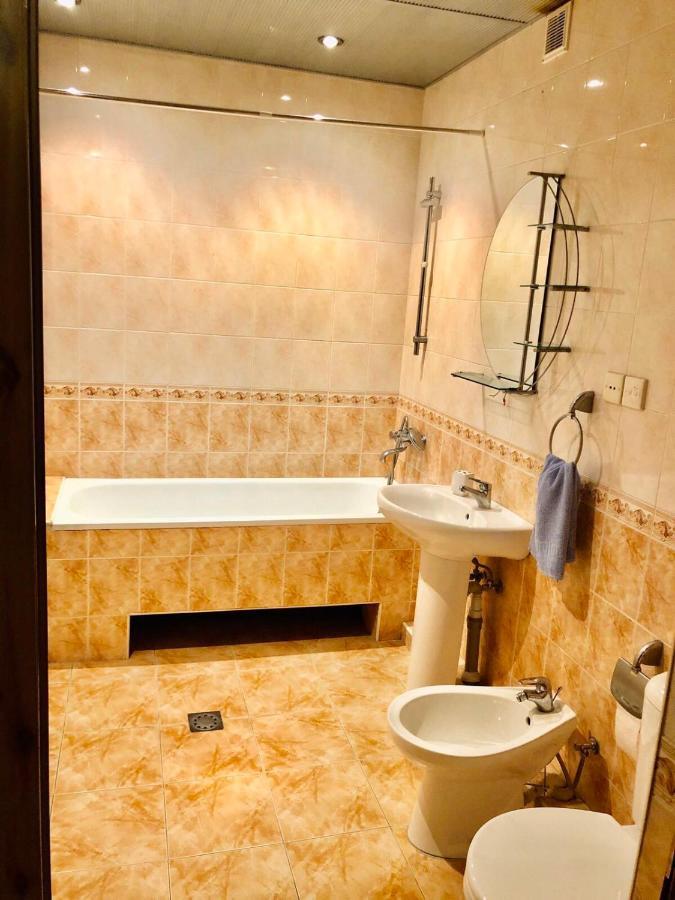Center Hostel And Tours Γιερεβάν Εξωτερικό φωτογραφία